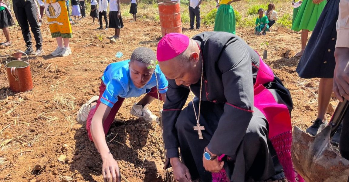 27th SUNDAY IN ORDINARY TIME (YEAR C)